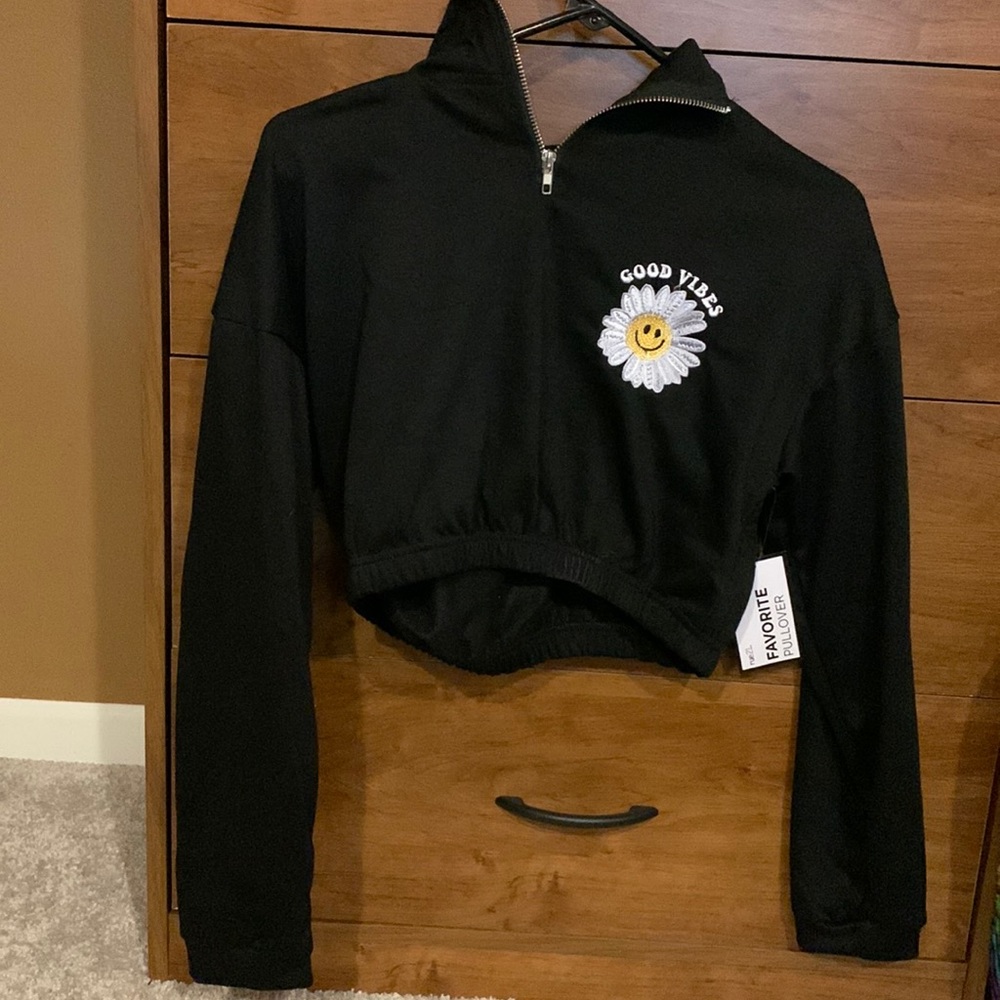 Rue21 Black Sunflower Pullover